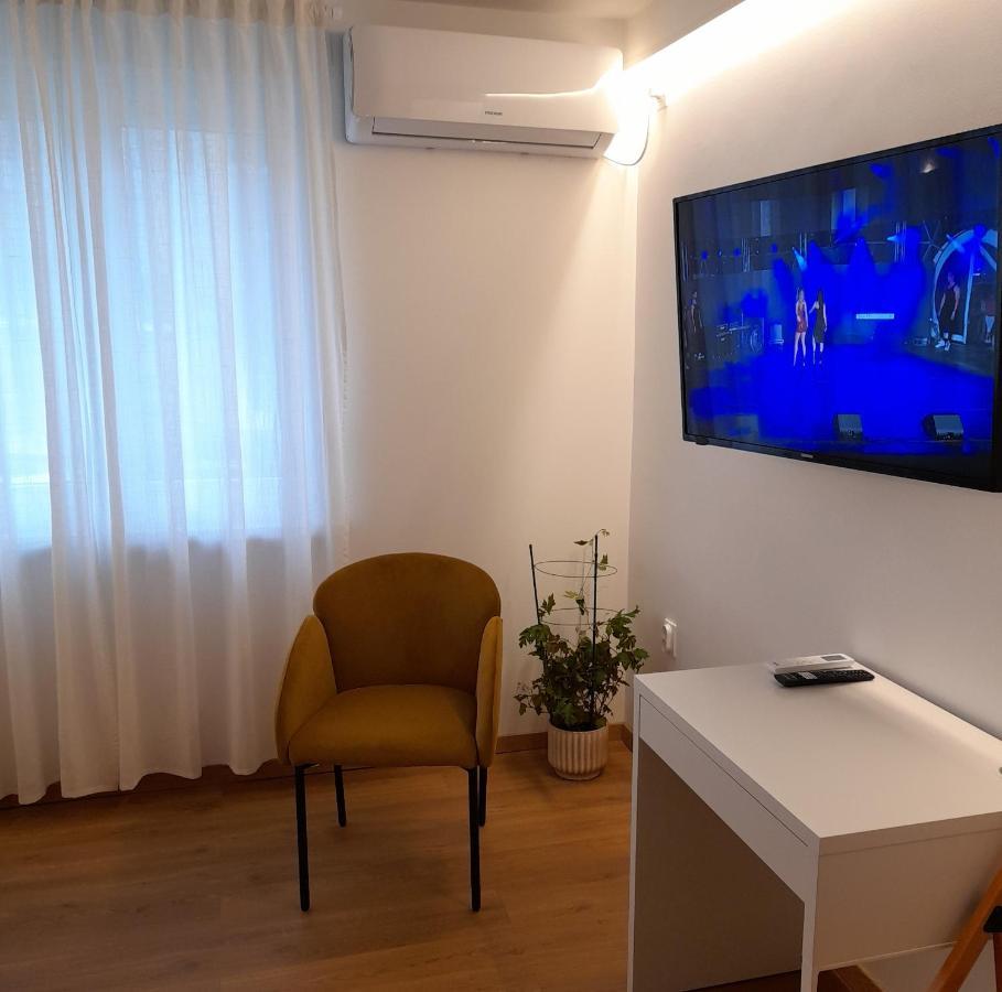 Studio Apartman Four Pearls คาร์โลวัตส์ ภายนอก รูปภาพ